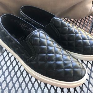 Time and Tru Memory Foam shoes